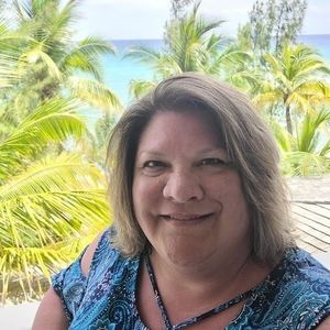 Meet your Posher, Stacy